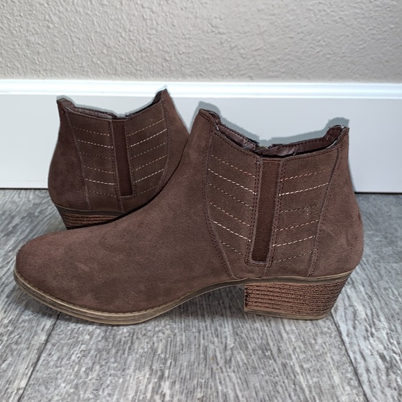 Sketchers Memory Foam block heel leather short brown Chelsea boots Sz 8.5 rustic - Picture 9 of 17